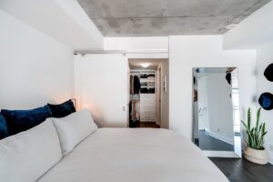#533 5 hanna ave mls 28 copy